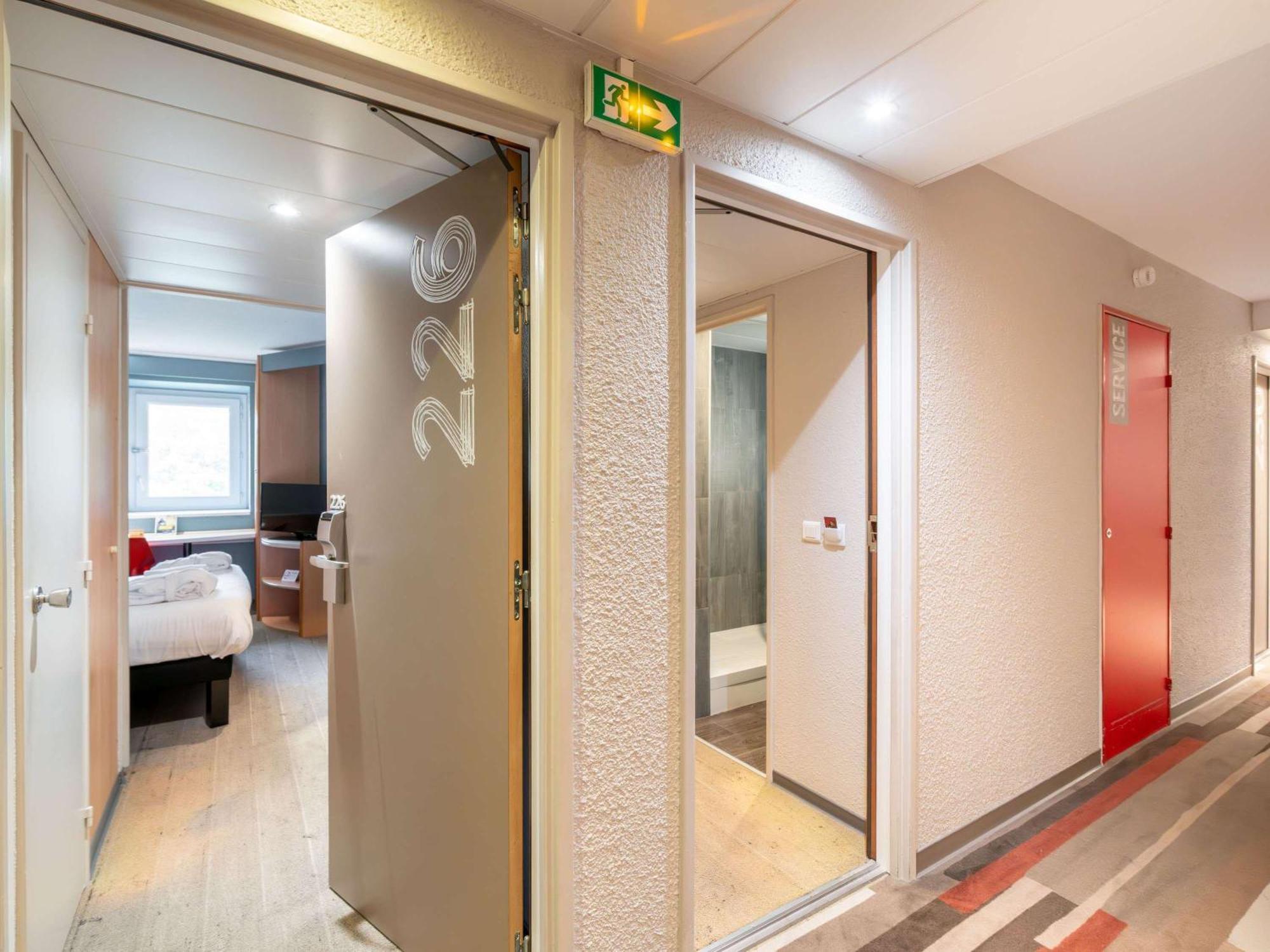 Ibis Antibes Sophia-Antipolis Hotell Valbonne Exteriör bild