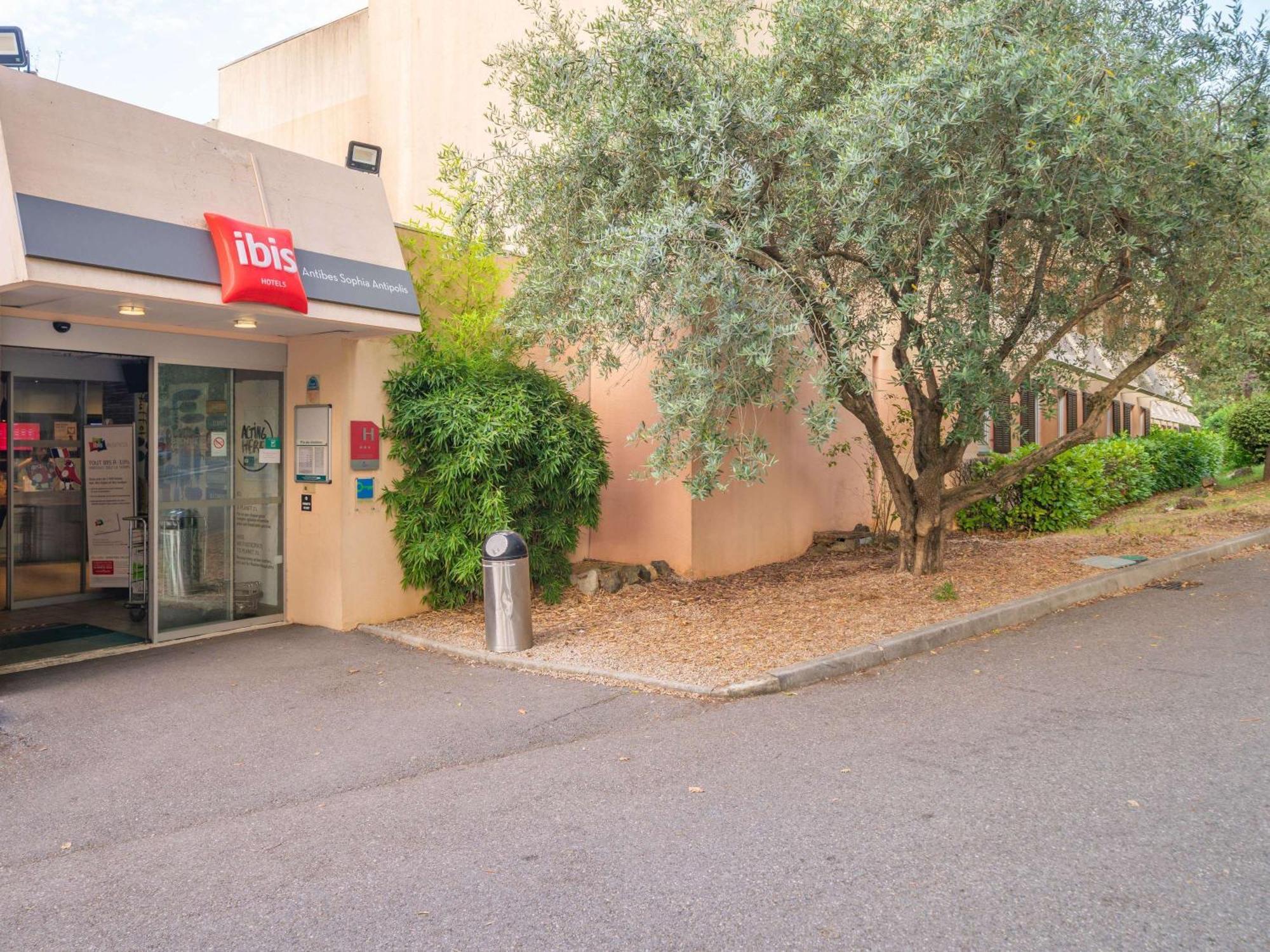 Ibis Antibes Sophia-Antipolis Hotell Valbonne Exteriör bild